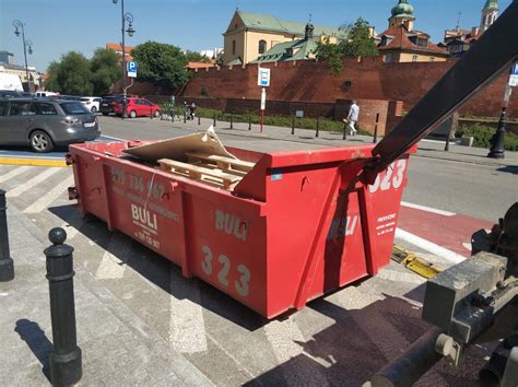 Wywóz odpadów i sprawdzone kontenery na gruz Warszawa marzec