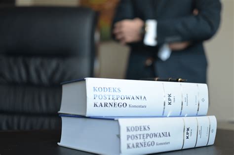 Kancelaria adwokacka Łódź - jakie korzyści wiążą się z pomocą prawnika?
