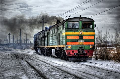 W jakim czasie w swój pierwszy przejazd wyruszy pociąg hybrydowy na odcinku Szczecin-Kołobrzeg? 2023
