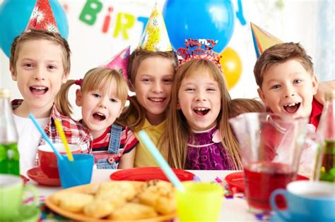 Zaplanuj urodzinowe przyjęcie dla swojego dziecka z pomocą naszego sklepu internetowego!